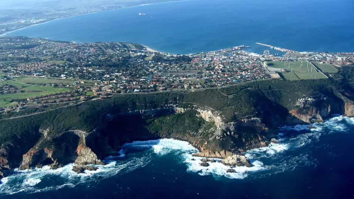 Mossel Bay town and coastline